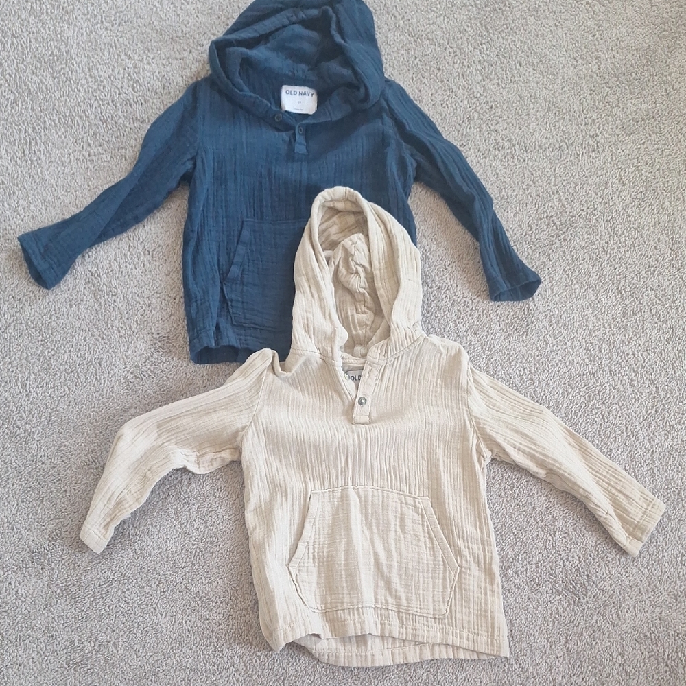 Old Navy Kids' Blue and Cream Hooded Tops Size 5T